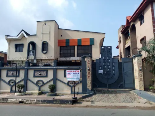 Holla-Jobi Guest House