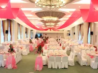 Hotel Supreme Convention Plaza Hotels in La Trinidad