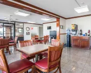 Econo Lodge Dyersburg I-155 - Parkplatz