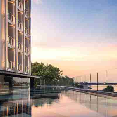 TRIBE Phnom Penh Post Office Square Hotel Exterior