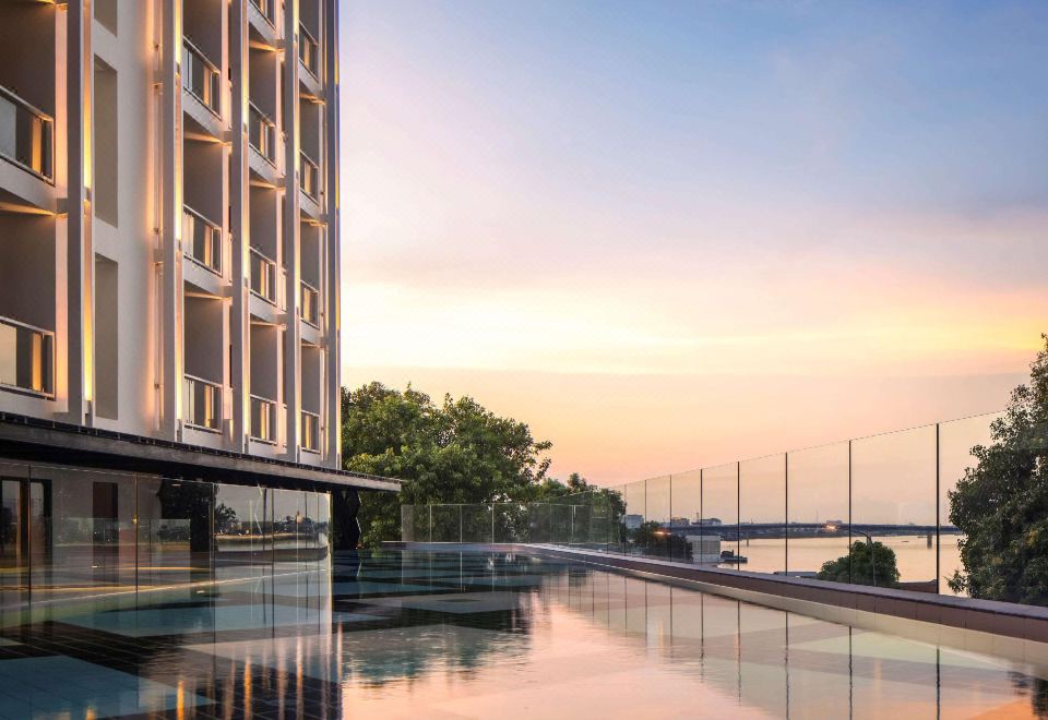 트라이브 프놈펜 포스트 오피스 스퀘어 호텔 이미지