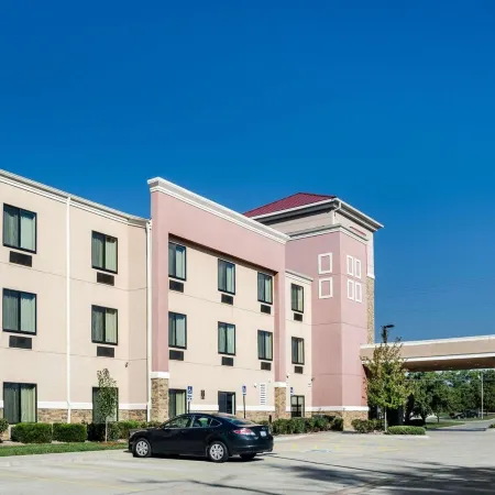 Comfort Suites Topeka Northwest