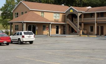 Days Inn by Wyndham Fairmont