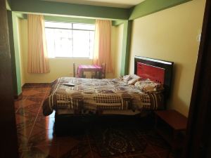 Artesonraju Hostel Huaraz