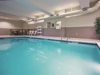 La Quinta Inn & Suites by Wyndham Chambersburg - Pools