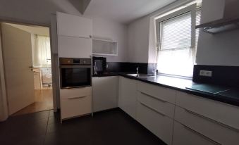 Ulm 2-Room Apartment Near University & City Centre