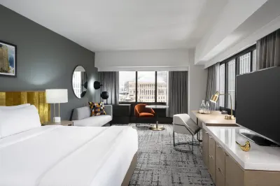 Voco Chicago Downtown - Riverwalk by IHG Hôtels à proximité de : 333 West Wacker Drive