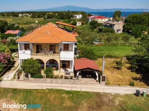 菲羅克斯尼爾酒店