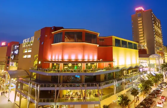 塞倫班棕櫚酒店