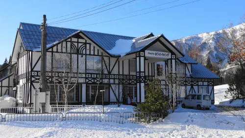 Petit Hotel White Wing