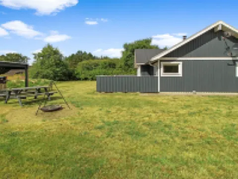 "Daina" - 400m to the Fjord Hotels in Vemb