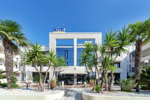 Best Western Hotel Imperiale - Bãi đậu xe