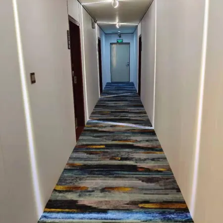 Huating Business Hotel