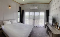 New Skyway - Airport Shuttle