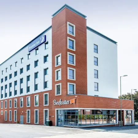 Premier Inn Farnborough Town Centre