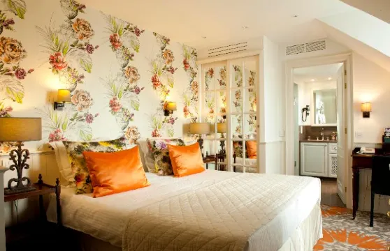 杜克斯宮殿公寓式酒店