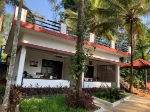 Holidayincoorg Nature's Craft Estate Stay