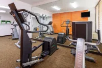 La Quinta Inn & Suites by Wyndham Kingsport TriCities Airpt - Kuntosalit