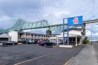 Motel 6 Astoria, or - parking