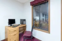 Super 8 by Wyndham Murdo Hotels in Murdo