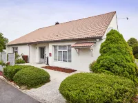 Kyriad Cambrai Hotel a Creveceur-sur-l'Escaut