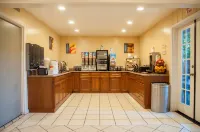Best Western Village Inn - Desayuno