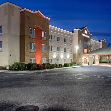 Best Western Plus Delta Inn  Suites