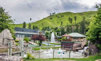 Comfort Inn & Suites Hotel in the Black Hills