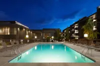 Red Lion Hotel Wenatchee City Center - Rooftop Pools