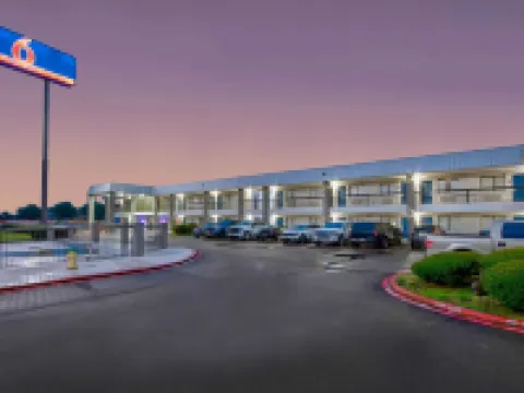 Studio 6 Texarkana, TX Hotels in Texarkana