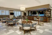 Embassy Suites by Hilton Jacksonville Baymeadows - Barer