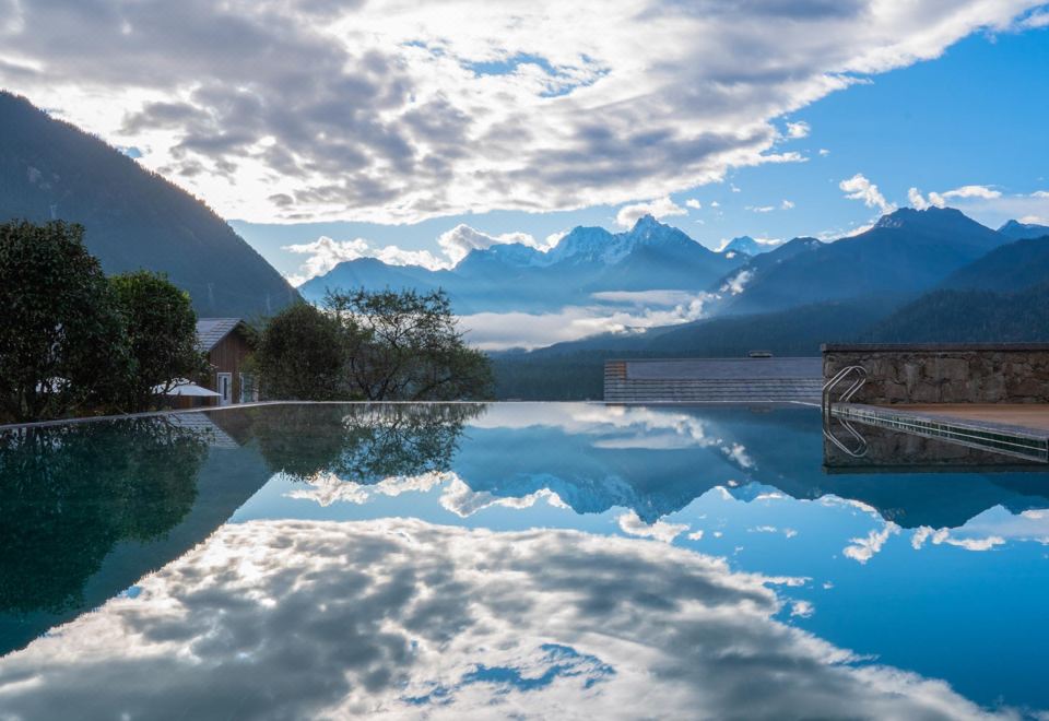 4. 松賛 보미 린카..