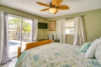 Heated Pool: Canal-Front Rotonda West Retreat - Pet friendly