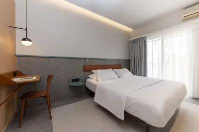 Evripides Hotel