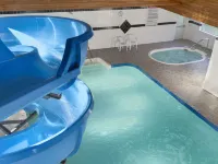 Travelodge by Wyndham Golden Sportsman Lodge - Hot Tub