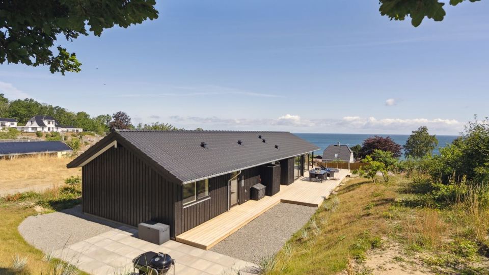 "Maike" - 200m from the Sea