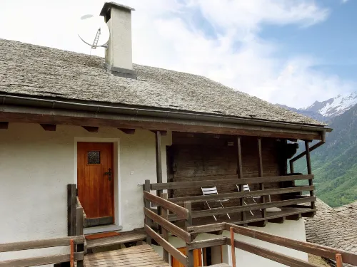 Mona Hotels in Acquarossa