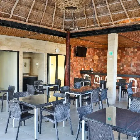 Grand Fifty Suites