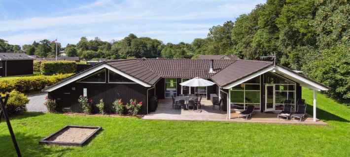 "Edin" - 150m from the Sea Hotels in Aabenraa