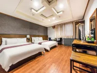 Hotel Noblesse Hotels near Nowon-Gu