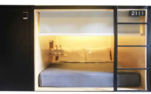 リヴィン ホステル シティ センター スラバヤ のホテル