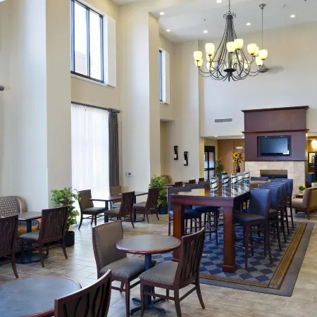 Hampton Inn & Suites Prescott Valley Отели в г. Явапаи