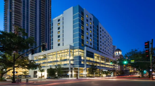Hyatt Place St Petersburg/Downtown Hotels near The Pier