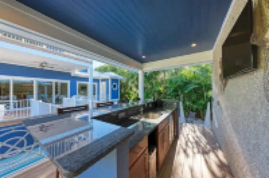 Slice of Paradise by Beach Retreats