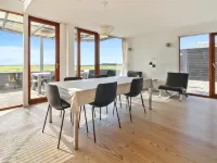 "Merisa" - 2.5km from the Sea