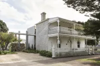 Mr & MRS Smith Drift House Hotels in Port Fairy