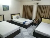Maple Crest Service Apartment Hotels in der Nähe von আর্মি গলফ ক্লাব
