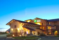 Holiday Inn Express & Suites Turlock-Hwy 99 Các khách sạn ở Turlock