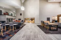 La Quinta Inn & Suites by Wyndham Chattanooga-Hamilton Place Hotels in Harrison