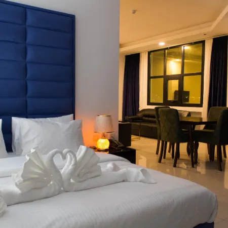 Parkside Plaza Muscat